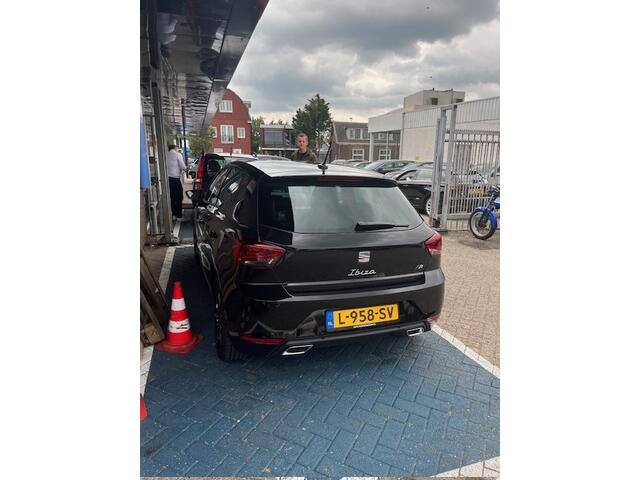 Seat IBIZA 1.0 EcoTSI FR Business Intense | NL-Auto | Vol | Carplay | Camera | Stoelverwarming | Sportstoelen | Full LED