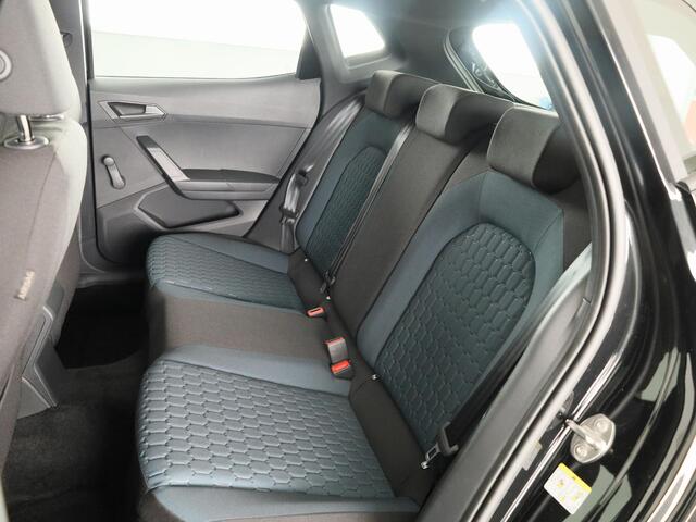 Seat IBIZA Style 1.0 EcoTSI 95 PK | Midnight Black Metallic | Apple Carplay | Park Assist | Cruise Control