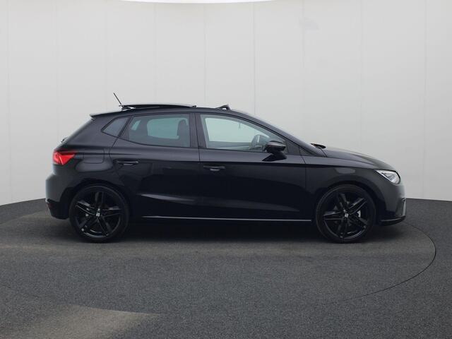 Seat IBIZA 1.0 EcoTSI/115PK FR Business Connect DSG · Panoramadak · Leder/Alcantara · Camera + Parkeersensoren · Garantie t/m 05-05-2027