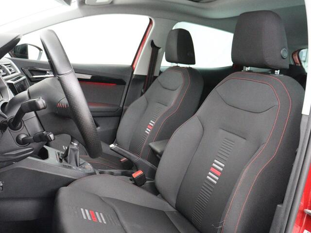 Seat IBIZA 1.5 TSI FR EVO Intens | Panoramadak | Adaptive cruise | Camera | Carplay | Full LED | 18'' | Climate control | Navigatie