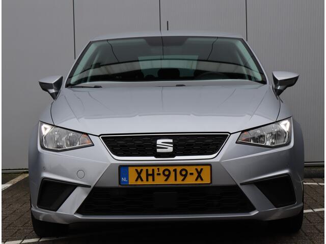 Seat IBIZA 1.0 TSI Style Business Intense | Camera | Trekhaak | Navigatie | NAP