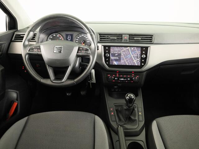 Seat IBIZA 1.0 TSI Style Business Intense 95 pk | Navigatie | Parkeersensoren | Achteruitrijcamera | Cruise control |