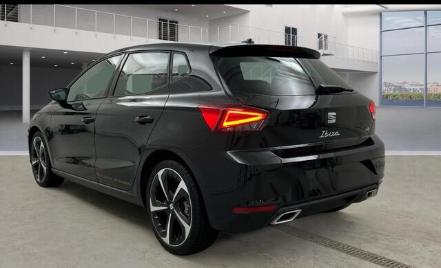 Seat IBIZA 1.0 EcoTSI FR Automaat Stoelverwarming/ECC/Camera.