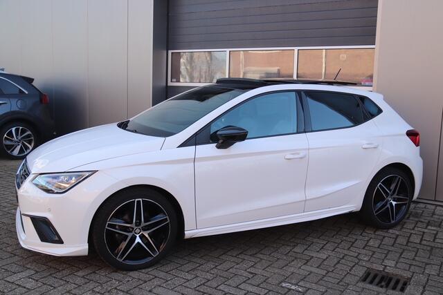 Seat IBIZA 1.0 TSI FR Business Intense Plus, Pano, Camera, Stoelverwarming