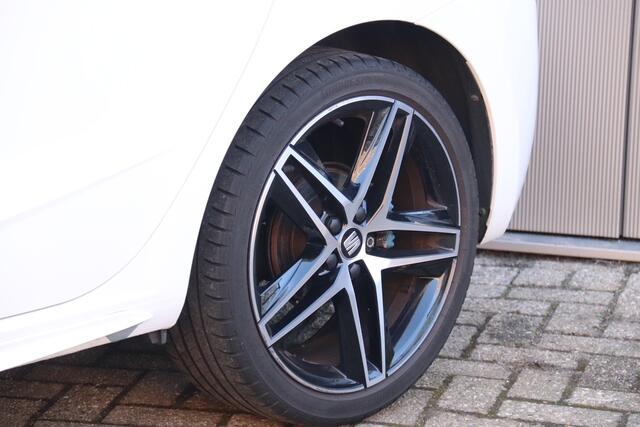 Seat IBIZA 1.0 TSI FR Business Intense Plus, Pano, Camera, Stoelverwarming