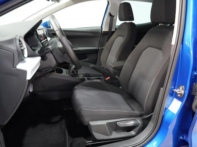 Seat IBIZA 1.0 TSI 95pk Style Navigatie via App Clima PDC 16"velgen Privacy glass 294