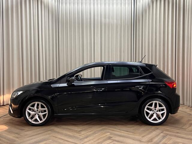 Seat IBIZA 1.0 TSI FR Business Intense *Panodak* 116PK / Trekhaak / Adapt. Cruise / Camera / CarPlay / 6-Bak / Org. NL