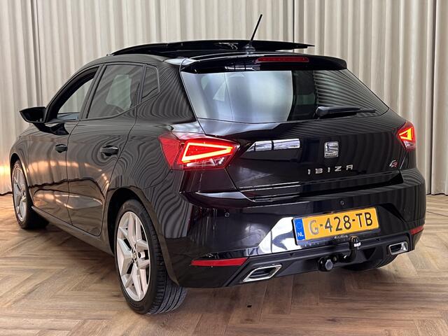 Seat IBIZA 1.0 TSI FR Business Intense *Panodak* 116PK / Trekhaak / Adapt. Cruise / Camera / CarPlay / 6-Bak / Org. NL