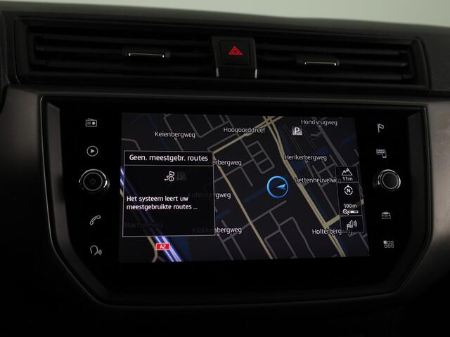 Seat IBIZA 1.0 TSI Style Business Intense 95 pk | Navigatie | Parkeersensoren | Achteruitrijcamera | Apple Carplay/Android Auto |