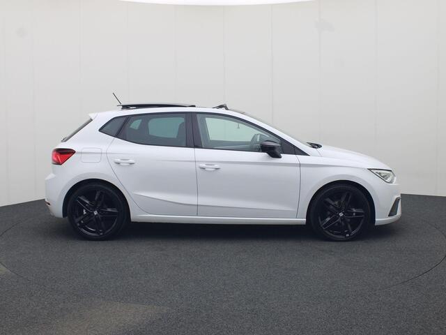 Seat IBIZA 1.0EcoTSI/115PK FL FR Business Connect · Panoramadak · Leder/Alcantara · Camera + Parkeersensoren · Garantie t/m 27-03-2027