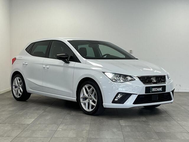 Seat IBIZA 1.0 TSI FR Business Intense | Camera | Parkeersensoren V+A | Carplay | Navigatie | All-season banden