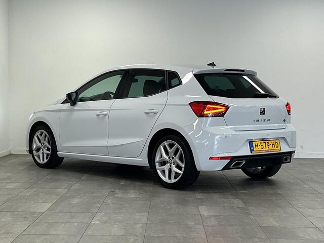Seat IBIZA 1.0 TSI FR Business Intense | Camera | Parkeersensoren V+A | Carplay | Navigatie | All-season banden
