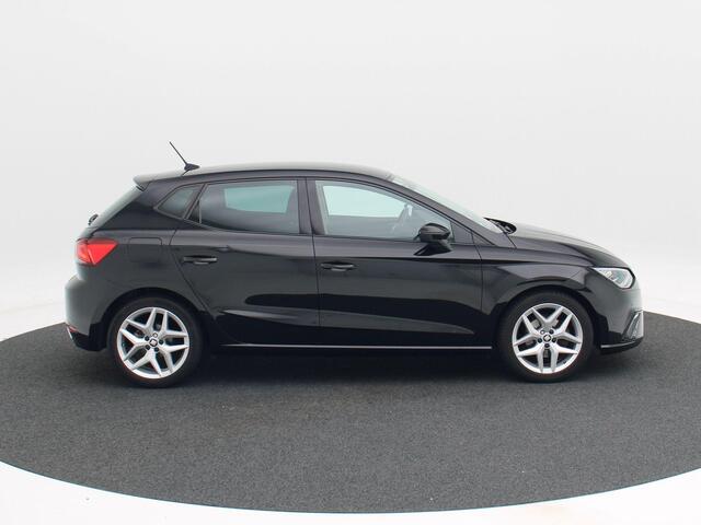 Seat IBIZA 1.0 TSi 115 Pk FR Business Intense | Camera | Stoelverwarming | Climatronic | CarPlay | Adaptive Cruise | 17 Inch