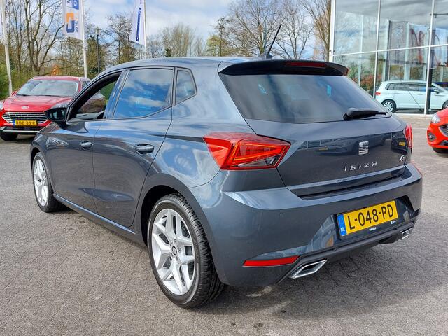 Seat IBIZA 1.0 TSI 95pk FR Business Intense | 1ste Eigenaar | Navi | Apple Carplay+Android Auto | Clima | Cruise | Rijstrook+Licht+Regensensor | Pdc V+A+Camera | Privacy Glass | Mistlampen | 17''lm