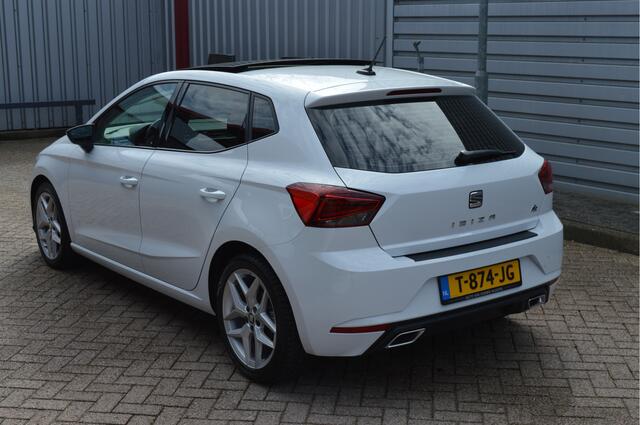 Seat IBIZA 1.0 TSI FR Business Intense O.a: Panodak, Stoelverw, Clima, Navi, Cruise, Carplay, Etc. All-in prijs!