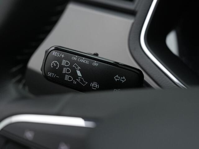 Seat IBIZA 1.0 TSI 95 pk Style Business Intense | Achteruitrijcamera | Navigatie | Cruise Control | Apple Carplay