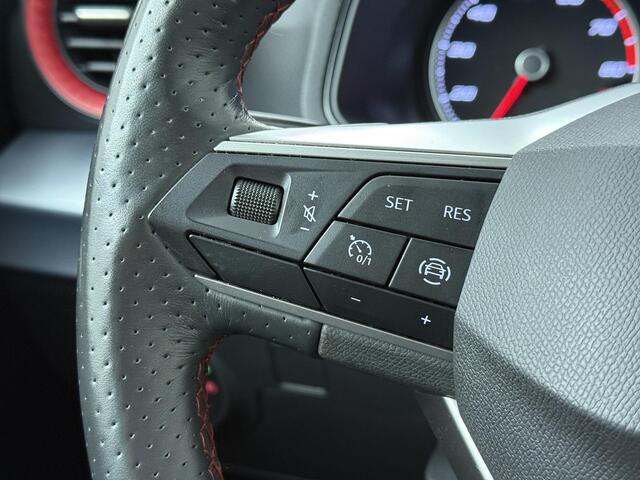 Seat IBIZA 1.0 EcoTSI FR | 95 PK | Cruise control | LED verlichting | Apple Carplay/Android Auto | 18" LM velgen |