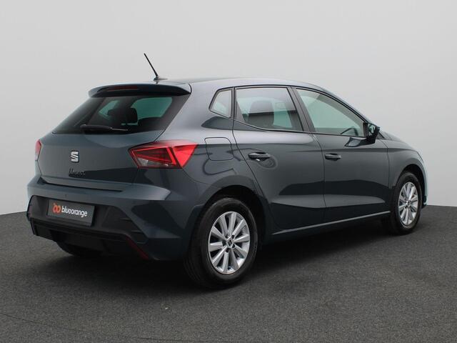 Seat IBIZA 1.0 MPI Reference 80PK Airco, Cruise Control, Parkeersensoren Achterzijde, Navi via Apple Carplay/Android Auto, LED-Koplampen, 15" LM Velgen