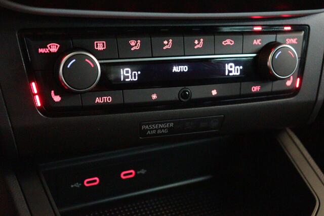 Seat IBIZA 1.0 EcoTSI Style Business Intense 96PK | NAVI | CLIMA | PDC V+A | STOELVERW | CRUISE |
