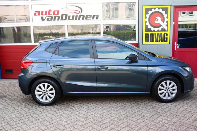Seat IBIZA 1.0 EcoTSI Style Business Connect O.a: PDC, Clima, LED, 4-seiz, Stoelverw, Cruise, Etc. All-in prijs!
