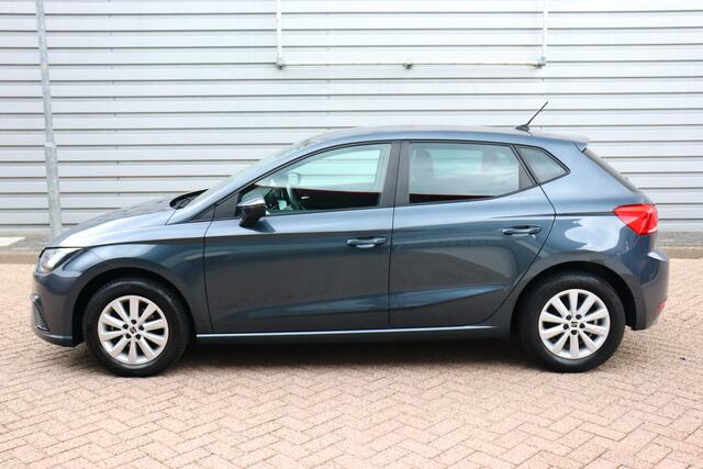 Seat IBIZA 1.0 EcoTSI Style Business Connect O.a: PDC, Clima, LED, 4-seiz, Stoelverw, Cruise, Etc. All-in prijs!