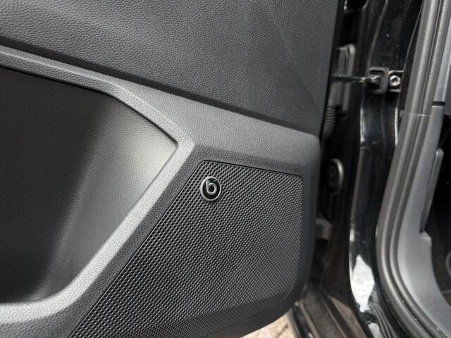 Seat IBIZA 1.0 EcoTSI FR Plus - NL Auto Pano Camera Stoelverw. LED 18 LMV