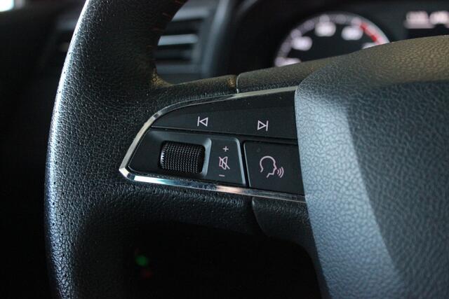 Seat IBIZA 1.0 TSI FR Business Intense Camera | Full LED | Carplay | Cruise | Navi | Clima | Bluetooth | 18" LMV | PDC