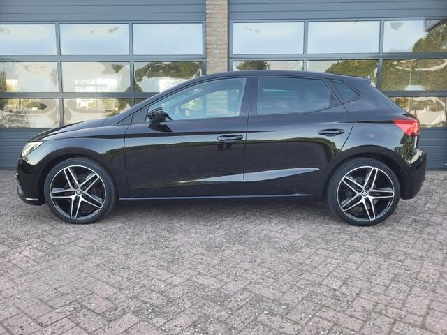 Seat IBIZA 1.0TSI FR Buiness Intense carplay, led verl, 18 inch, navi, camera