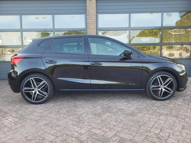 Seat IBIZA 1.0TSI FR Buiness Intense carplay, led verl, 18 inch, navi, camera