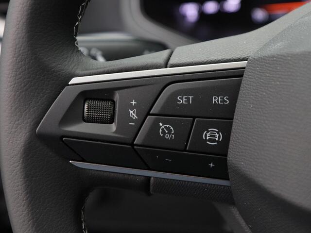 Seat IBIZA 1.0 EcoTSI Style Plus | Cruise Control | Airco | Parkeersensoren | CarPlay | 15 inch | 1.885 Km !!