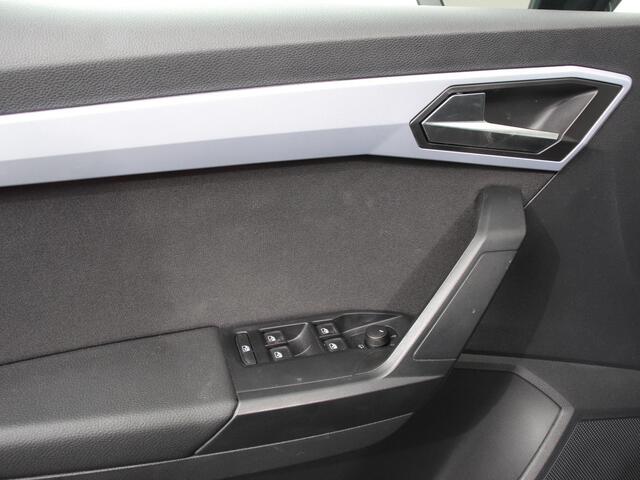 Seat IBIZA 1.0 EcoTSI 116pk DSG FR Navigatie Apple Carplay/Android Auto Climate Control Adapticve Cruise Control Led Camera Dab Parkeer sensoren Keyless Entry