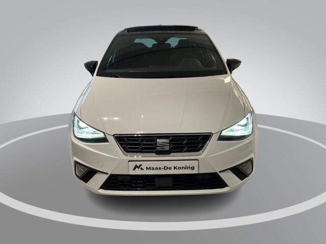 Seat IBIZA 1.0 EcoTSI 110pk DSG Style Business Connect · Panoramadak · Apple/Android Car Play · BEATS Audio · Camera + Parkeersensoren · Stoelverwarming · Garantie t/m 04-03-2027