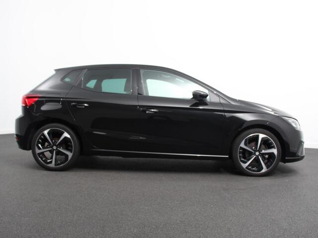 Seat IBIZA 1.0 EcoTSI 110pk Automaat FR Climate Control Adaptieve cruise control LED Keyless Parkeersensoren Verwarmde voorstoelen Achteruitrij Camera Apple Carplay/ Android Auto