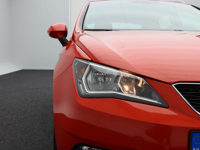 Seat IBIZA ST 1.0 EcoTSi Style Connect | Trekhaak | Airco | Cruise Control | Bluetooth | Parkeersensoren | 15 inch | 96.036 Km !!