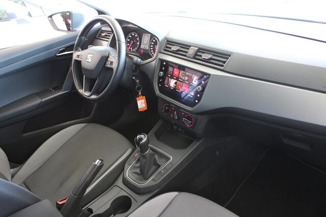 Seat IBIZA 1.0 TSI Style Business Intense / Afn. trekhaak / Camera / Adaptieve Cruise control /