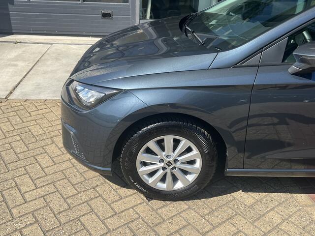 Seat IBIZA 1.0 EcoTSI Style Online / Apple Carplay / 15 Inch / Parkeersensoren / climate control / adaptive cruise