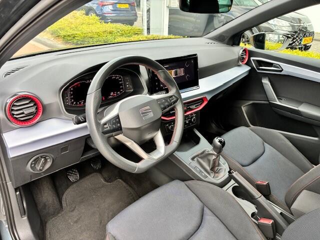Seat IBIZA 1.0 EcoTSI FR Black Edition / Achteruitrijcamera / LED koplampen / CarPlay / Cruise Control