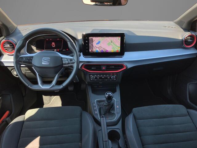 Seat IBIZA 1.0EcoTSI/95PK FR Business Intense · Navigatie · Apple/Android Car Play · Stoelverwarming · Garantie t/m 26-04-2027 of 100.000km
