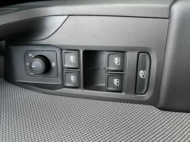 Seat LEON 1.5 TSI Style / Apple CarPlay & Android Auto / LED-achterlichten