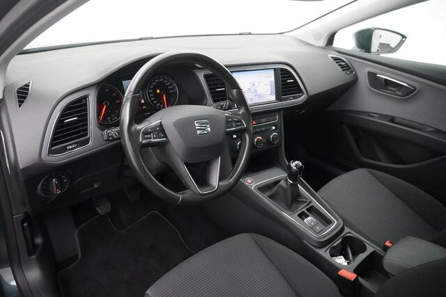 Seat LEON ST BWJ 2020 1.0 TSI 116 PK Style Ultimate Edition PANORAMA / CLIMA / NAVI / CRUISE / BLUETOOTH / KEYLESS ENTRY / KEYLESS START / PDC / LMV / APPLE CARP. / ANDROID AUT. / MULTIFUNCT. STUUR / PRIV. GLAS