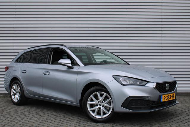 Seat LEON Sportstourer 1.5 eTSI DSG 150pk Style Business Intense | 16" LM | Stuurverwarming | Navi | Cruise | Parkeerassistent |