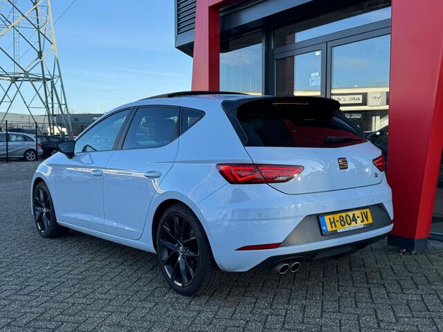 Seat LEON 1.5 TSI FR Ultimate Edition Black / PANO / BEATS AUDIO / DCC / 18'' LMV / AFN. TREKHAAK /