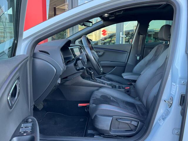Seat LEON 1.5 TSI FR Ultimate Edition Black / PANO / BEATS AUDIO / DCC / 18'' LMV / AFN. TREKHAAK /