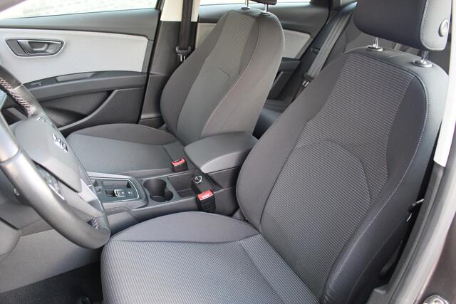 Seat LEON ST 1.0 EcoTSI Style Business Intense Automaat I NAVI I LED I CRUISE I PDC I
