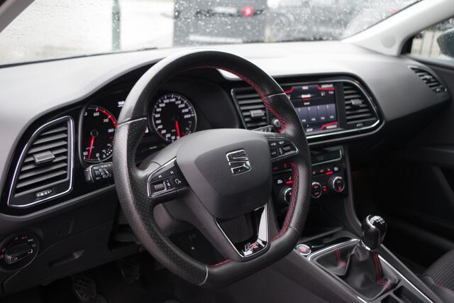 Seat LEON ST 1.4 EcoTSI 150 PK FR Business Intense, Camera, Navigatie, Carplay, Stoelverwarming