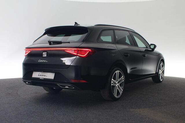 Seat LEON Sportstourer FR First Edition 1.5 TSI PHEV 150 kW / 204 pk DSG | Camera | LED | ACC | Side Assist | 18 inch