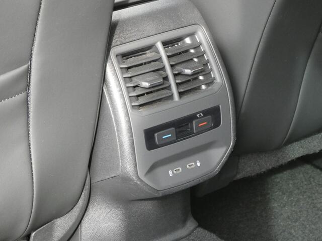Seat LEON Sportstourer 1.5 eTSI FR/ automaat/ lage km/ zeer mooi!