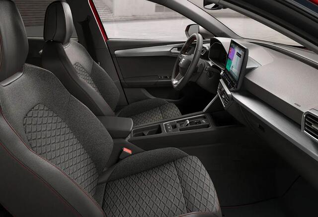 Seat LEON Sportstourer Style Business Intense 1.5 TSI eHybrid PHEV 204pk | Trekhaak | Adaptive cruise control | Achteruitrijcamera | Navigatie
