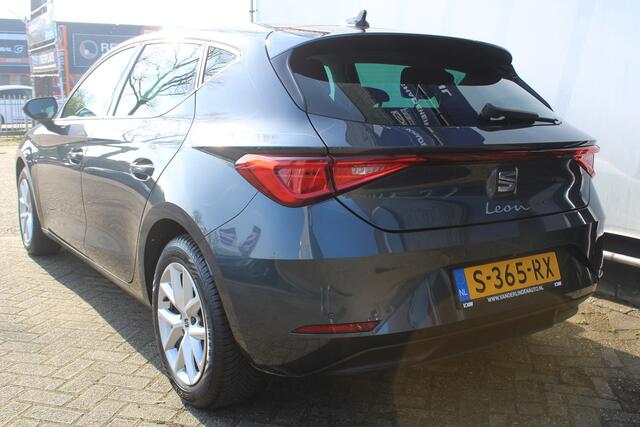 Seat LEON 1.0 eTSI Style Airco l Cruise control l Navigatie l AppleCarPlay/AndroidAuto l Parkeer camera