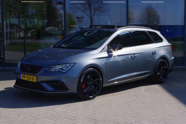 Seat LEON ST 2.0 TSI CUPRA 300 PK 4DRIVE, *NL-AUTO* Panoramadak, Carplay, Camera, LED